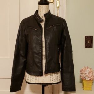 ❄Wet Seal black faux leather jacket❄4/$20